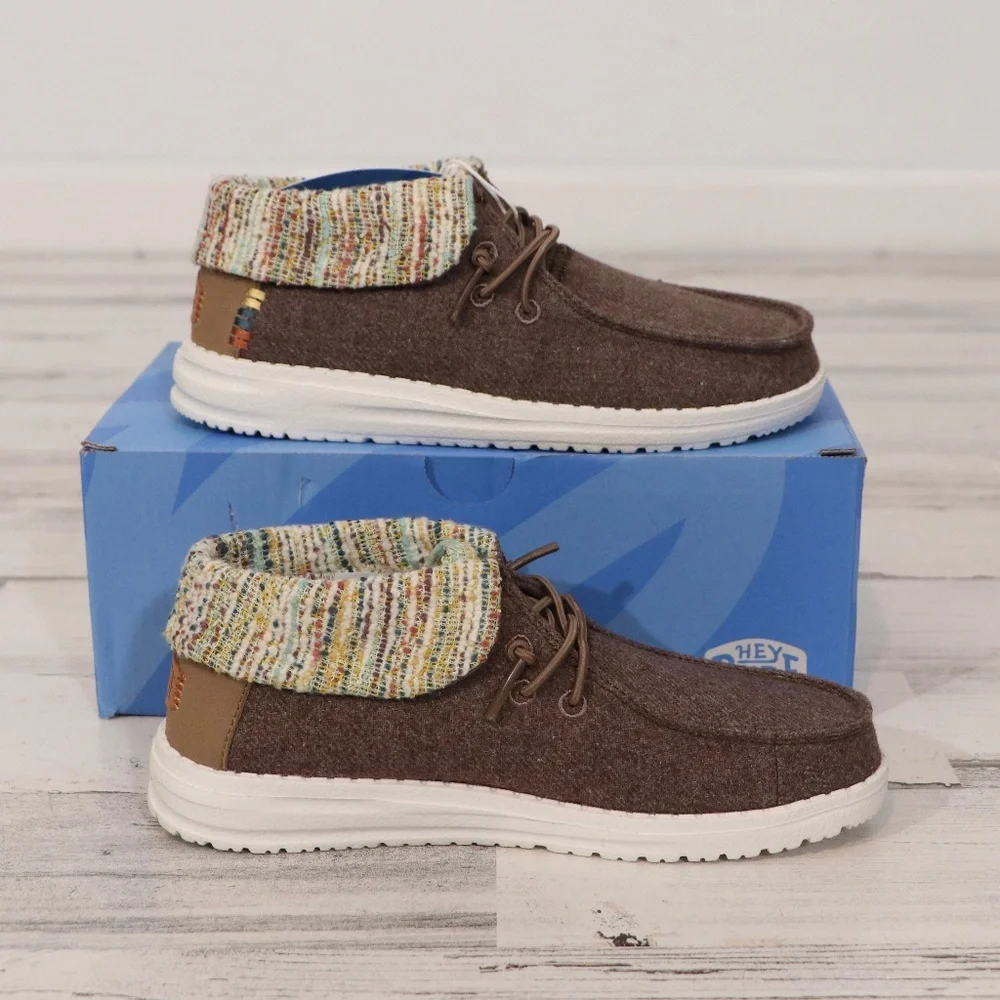 Hey Dude Wendy Youth Baja Fold Slip On Boots Cozy Brown Size 1